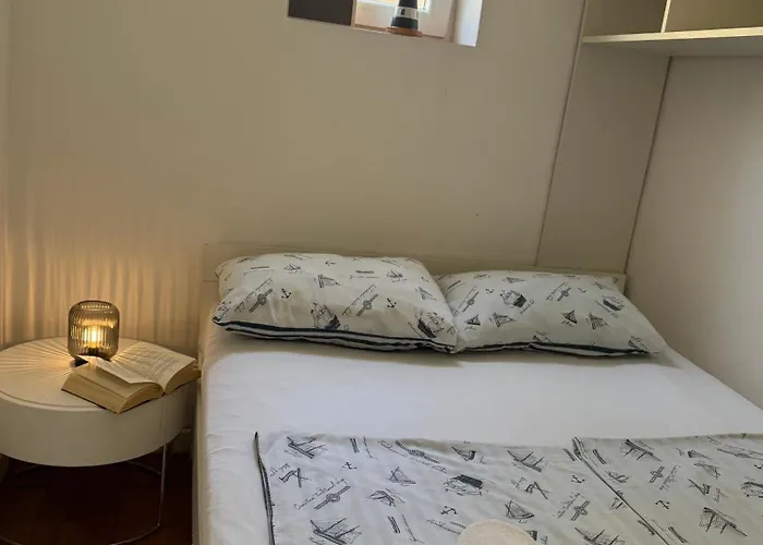 Apartment Sweet *